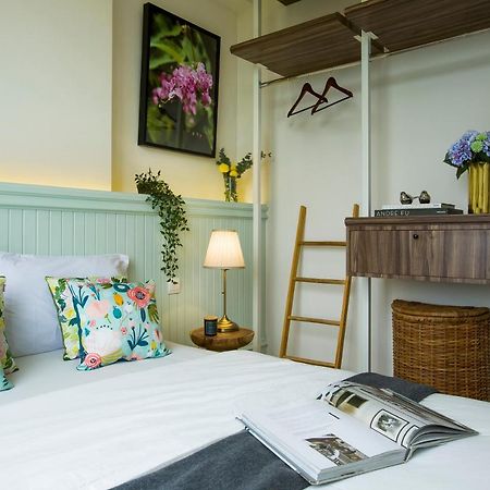 Marigold Apartment Nava Park Central Bsd Tangerang Exterior foto
